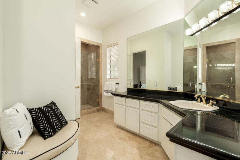 Junior Primary Bath Suite