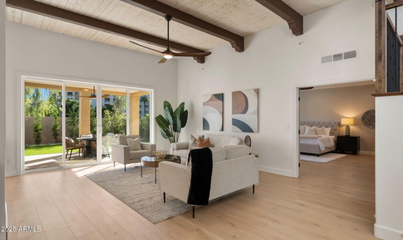 22-web-or-mls-Great Room7