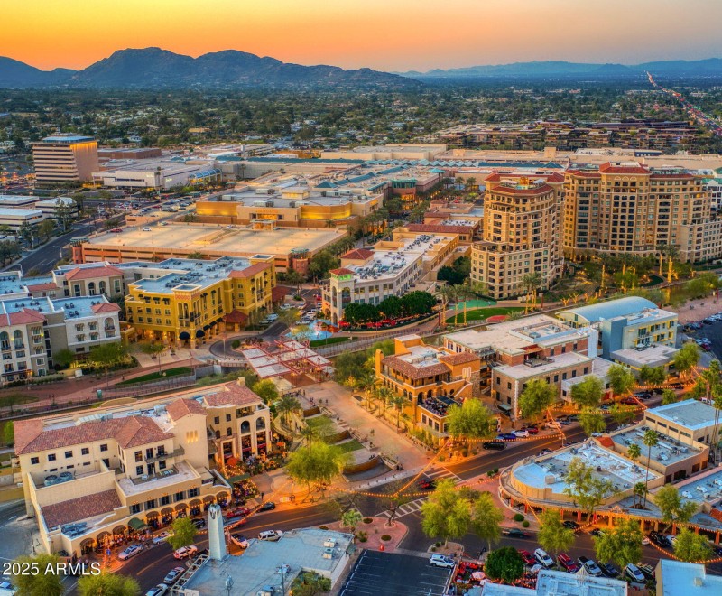 60-web-or-mls-Spring Sunset in Old Town