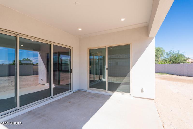 Tri Pointe Terrazo 20 - Covered Outdoor