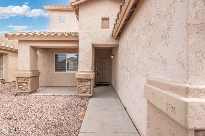 B83F0C2C-73EC-4EC0-994A-577415864011