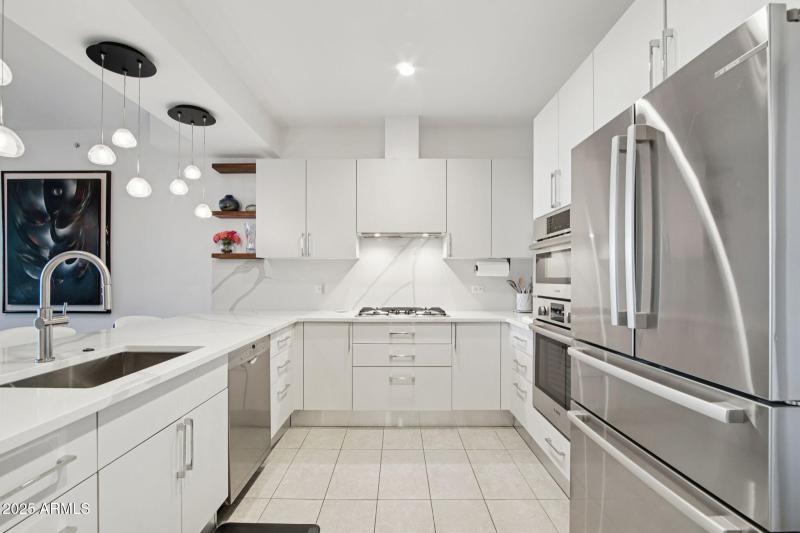 27-web-or-mls-E Kierland Blvd-L2310r-011