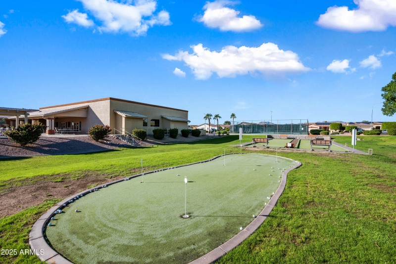 11-MeridianManor-ocupix-Comm