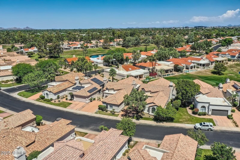 034 - 06 Exterior Front