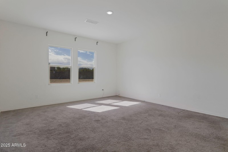 11-web-or-mls-QP-3979