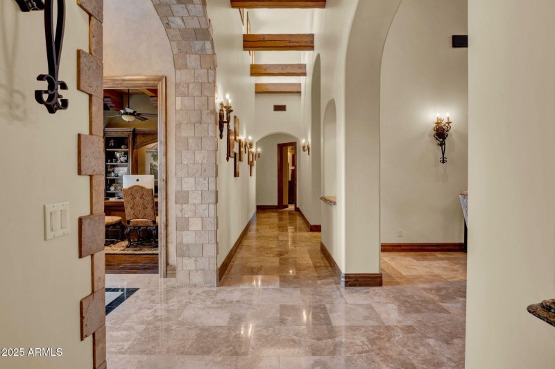 8-web-or-mls-2333 S Eileen Pl-8