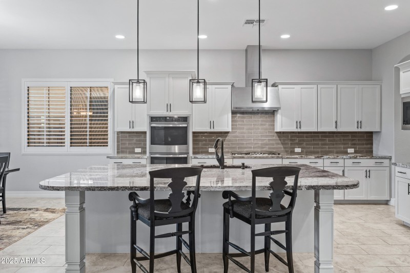 20947 W Mariposa St-14