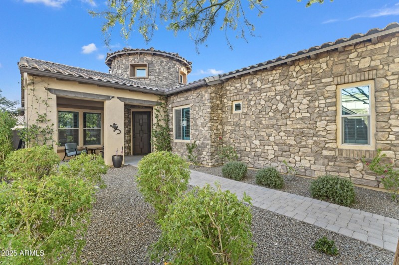 20947 W Mariposa St-5