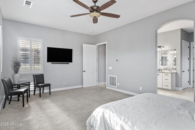 20947 W Mariposa St-37