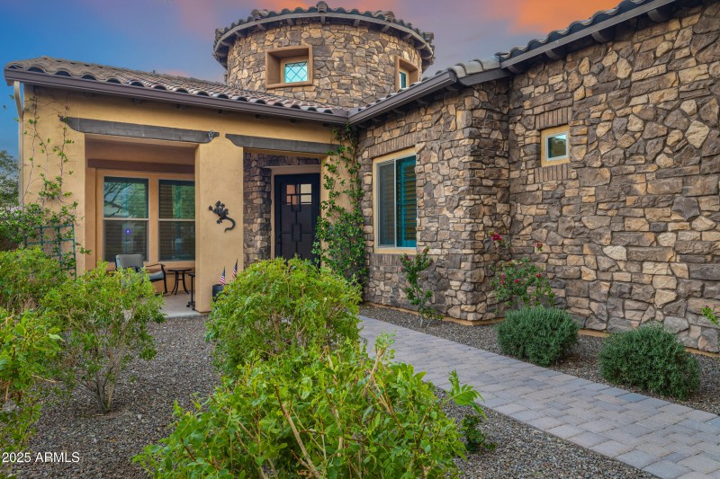 20947 W Mariposa St-66