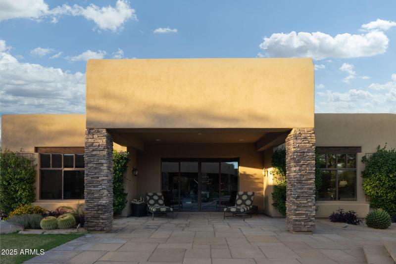 Guest House off patio