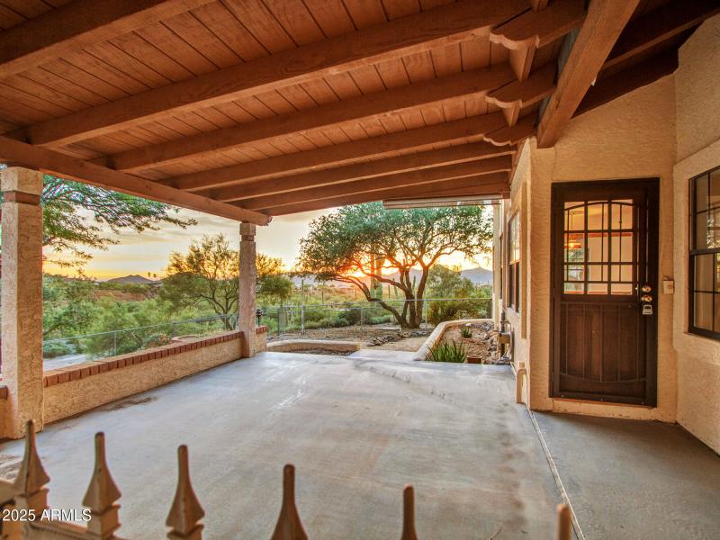 Sunset_03_Carport-patio