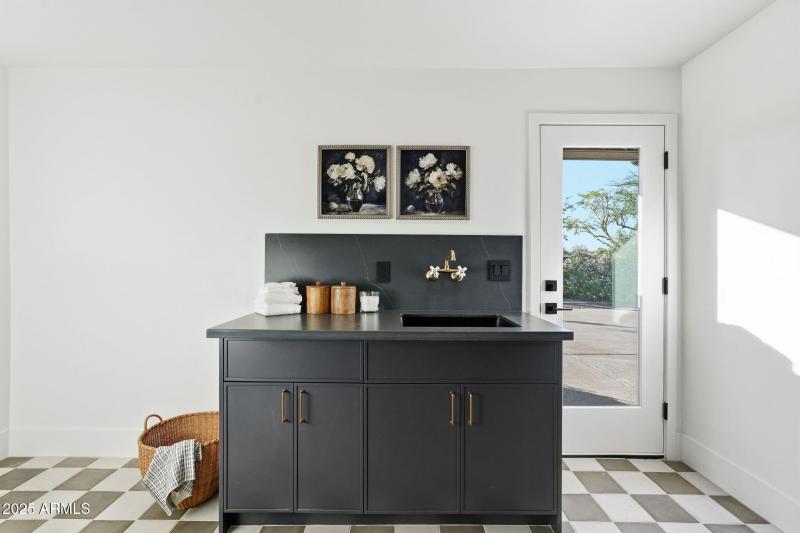 Main Floor Laudry Room & Powder Room