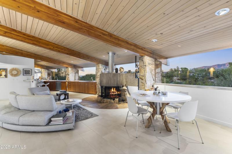 Light & Bright Interiors