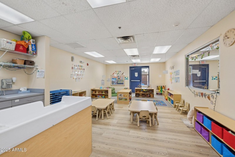 7-web-or-mls-16901-e-palisades-blvd