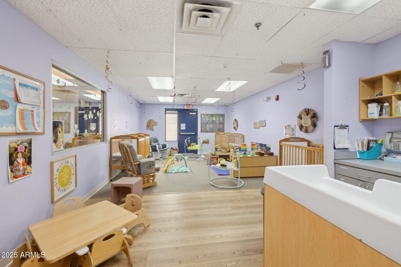 9-web-or-mls-16901-e-palisades-blvd