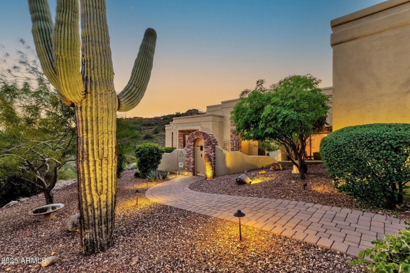 004_Walkway to Gated Entry