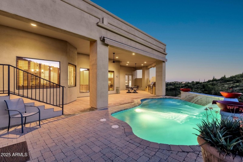 052_Back Of House Twilight