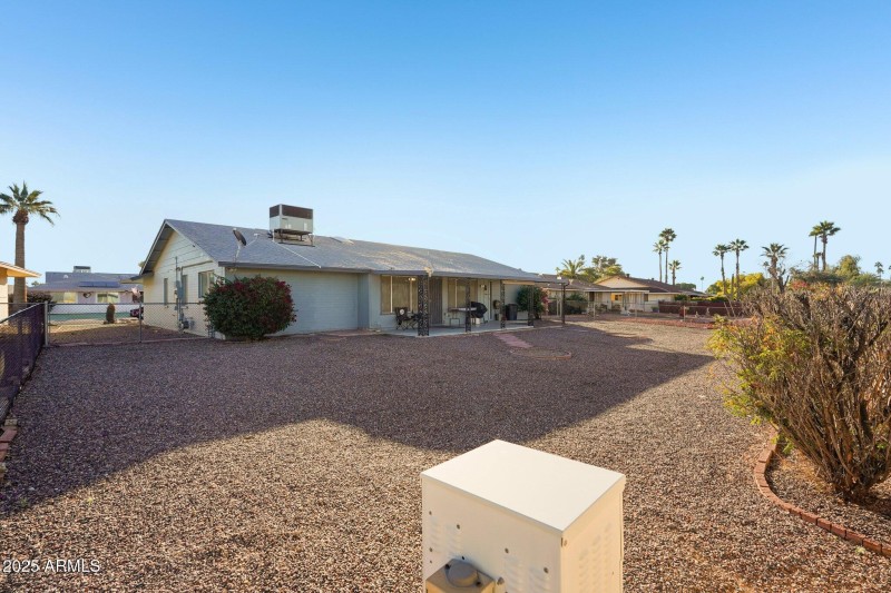 Easy maintenance yard