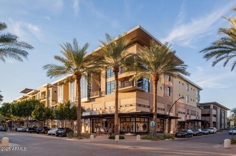 PLAZA LOFTS MAIN STREET