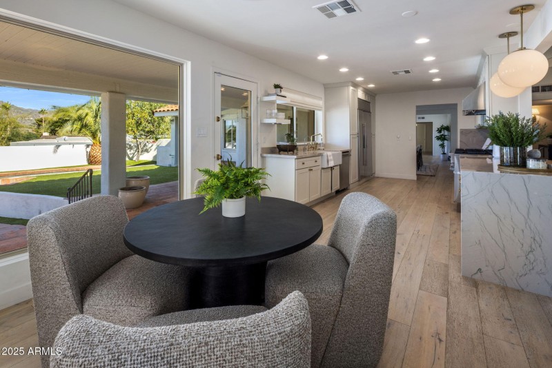 Kitchen/Breakfast Room