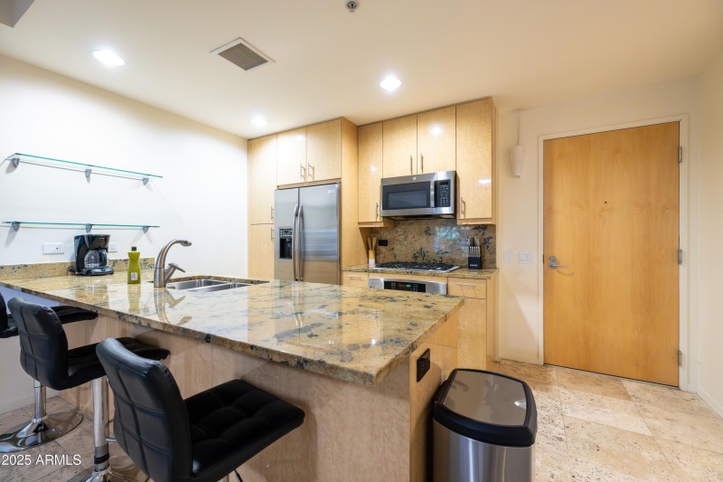 7131 E Rancho Vista-01