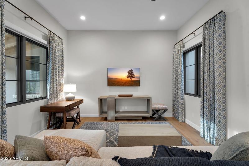 111-web-or-mls-Aniko-106