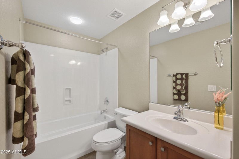 2110_W_Tallgrass29_mls