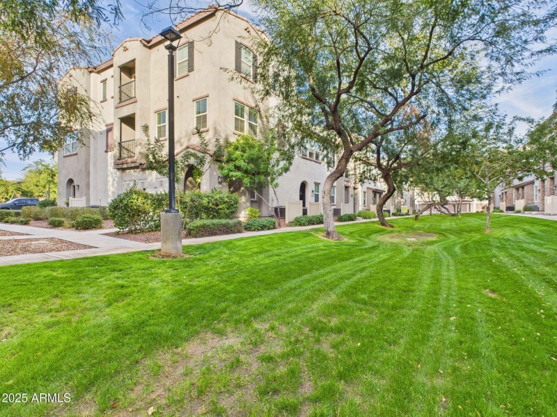 24-web-or-mls-CAM03379G0-PR0169-STILL022