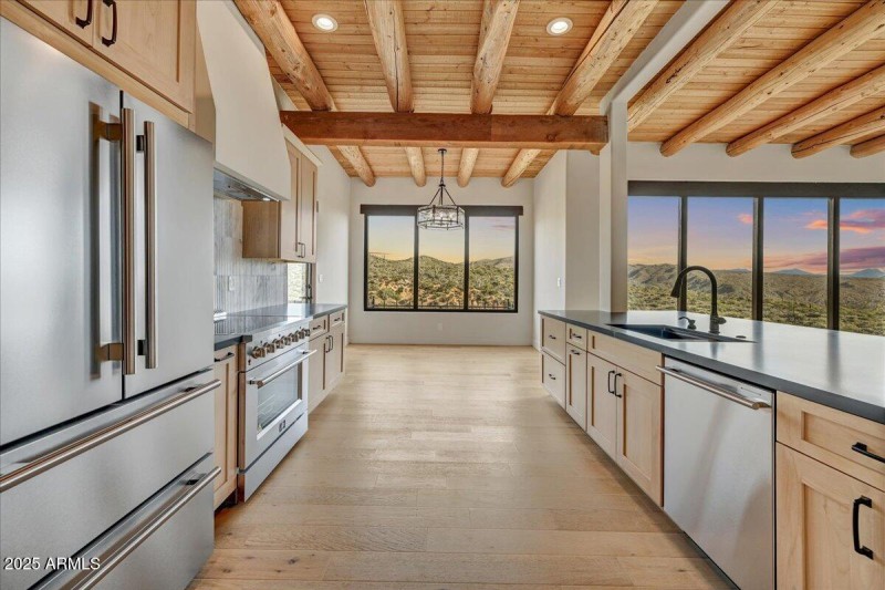 26-Kitchen Detail II