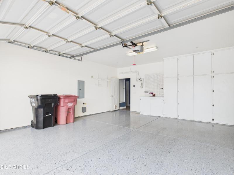 101 13826 N 96th St Garage