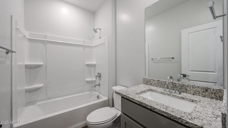 24_New-Home-for-Sale_Surprise-AZ_Century