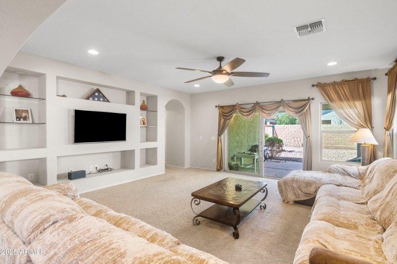 14-2494-N-Petersburg-Drive-14