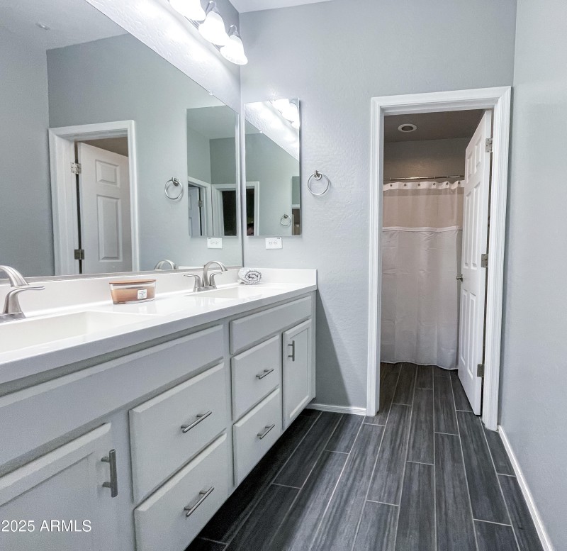 Double Sinks and Work Space