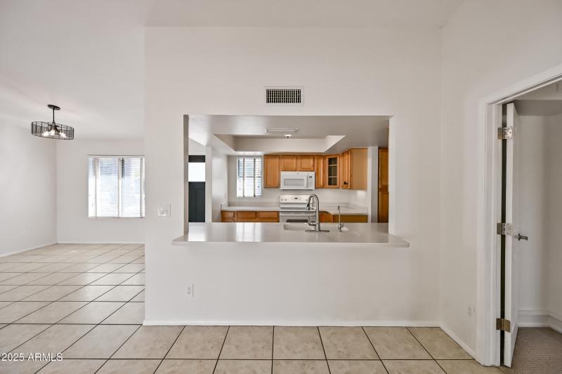 KITCHEN PASS THROUGH