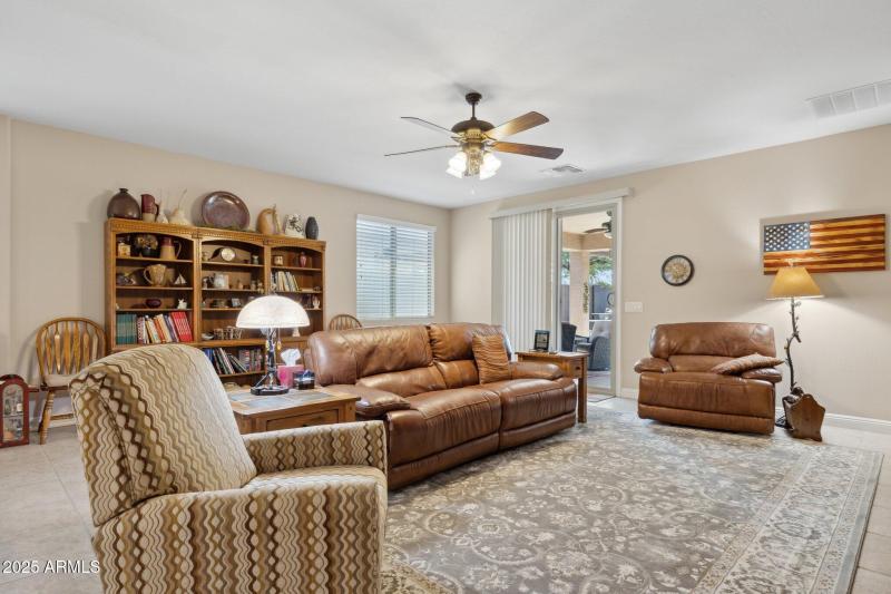 14-web-or-mls-1311-e-barrett-dr