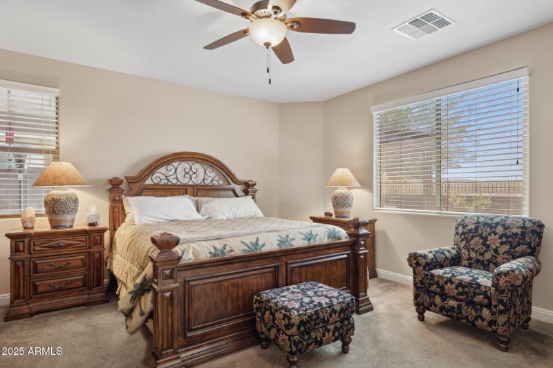 20-web-or-mls-1311-e-barrett-dr