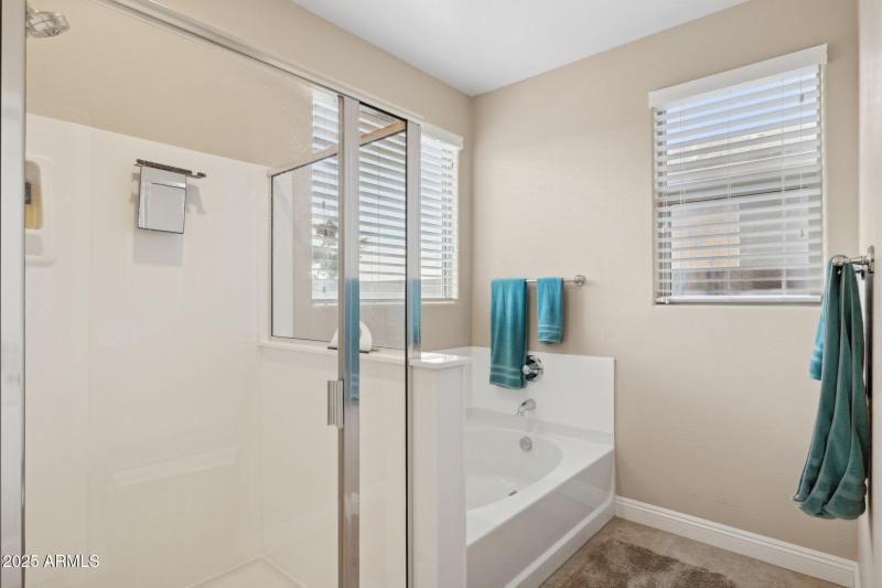 26-web-or-mls-1311-e-barrett-dr