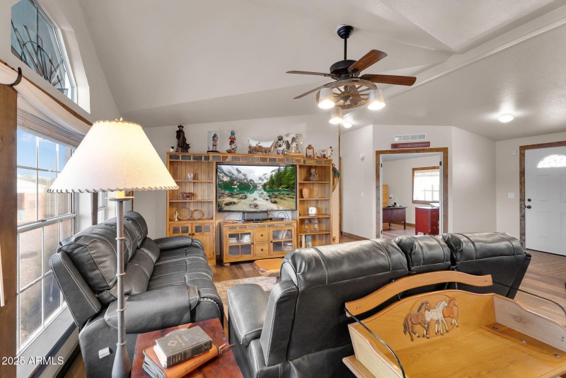 6-web-or-mls-Sentinel Rock -9