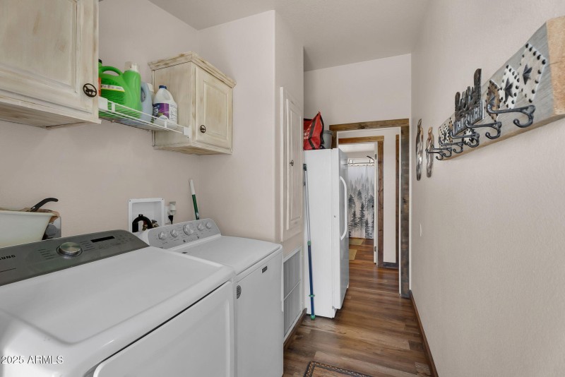 32-web-or-mls-Sentinel Rock -32