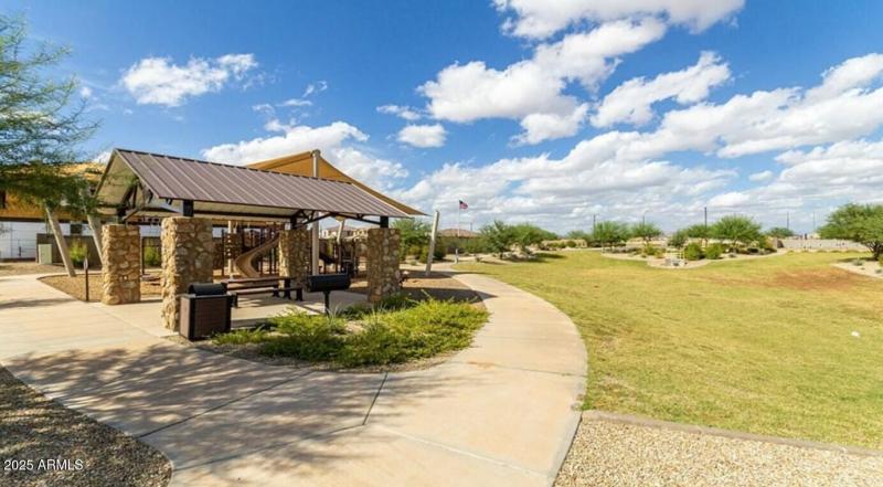 Los Cielos at Rancho Mercado - Community