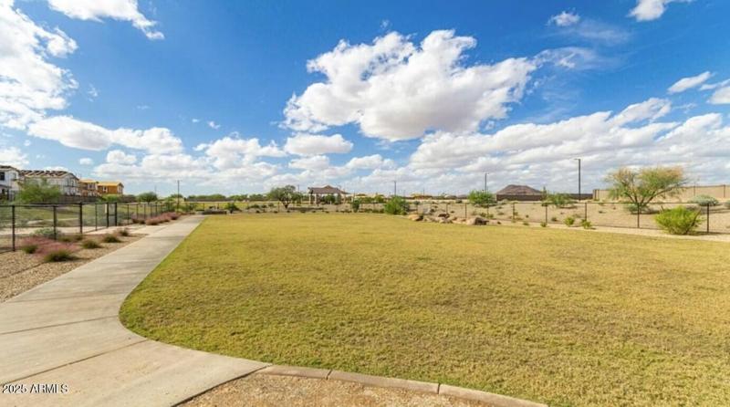 Los Cielos at Rancho Mercado - Community