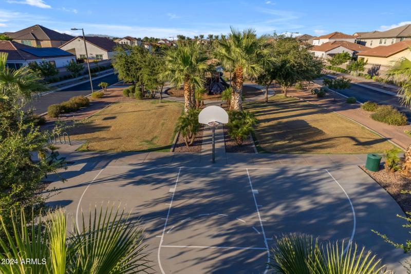 75-web-or-mls-76_202_a4m_breal