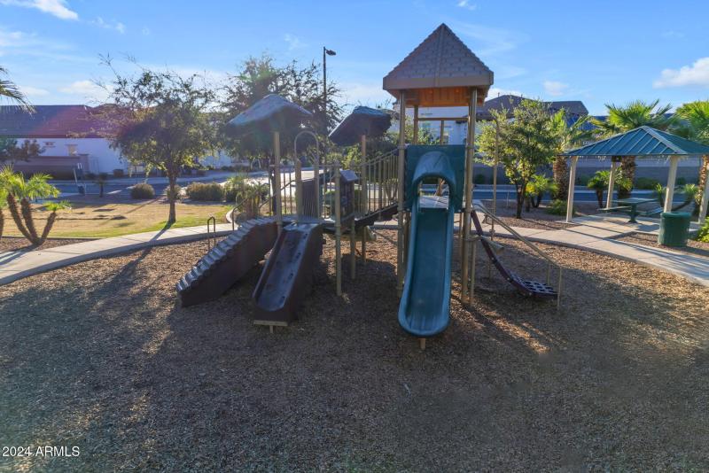 76-web-or-mls-77_205_a4m_breal