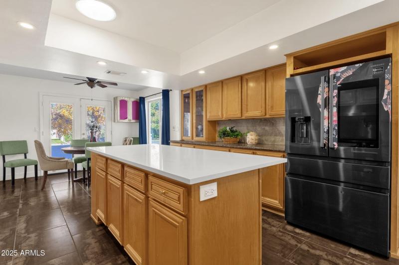 15-web-or-mls-89-n-riata-st