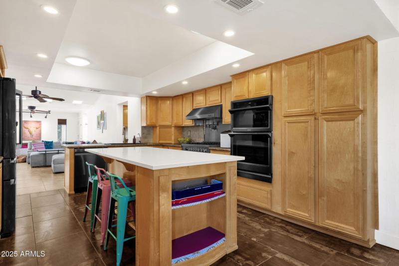 18-web-or-mls-89-n-riata-st