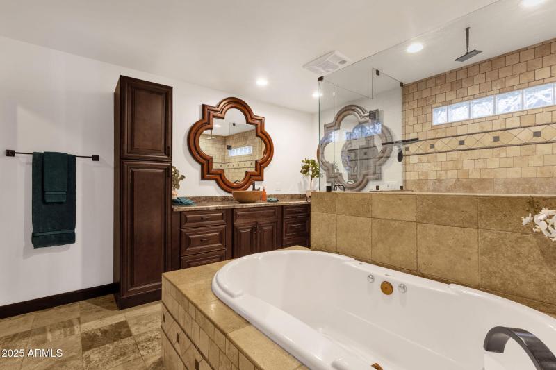 21-web-or-mls-89-n-riata-st