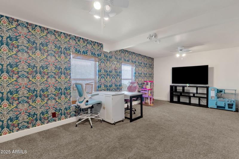 31-web-or-mls-89-n-riata-st