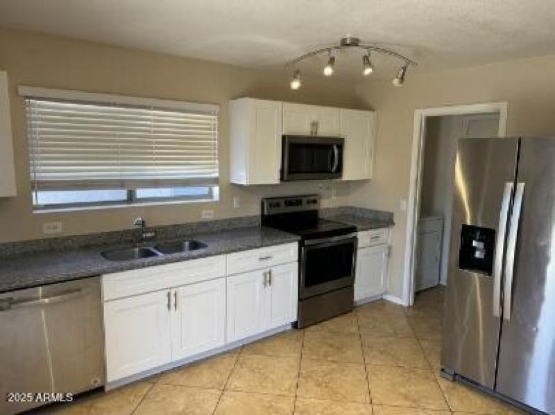 0d958cd4-9eef-4985-b93c-42e7528a3e7d