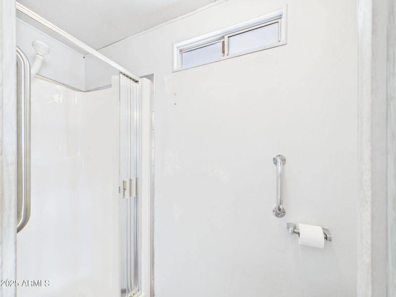 17-web-or-mls-CAM03379G0-PR0144-STILL017